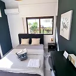 Cozy Apt, Near Airport With 100mbit Internet * ラルナカ